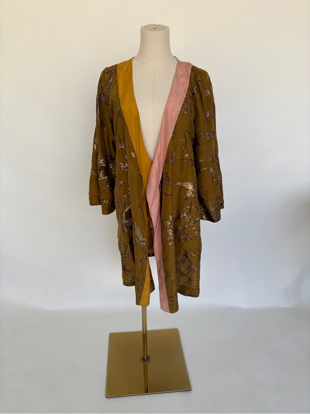 Silk Floral Robe with Two-toned Trim